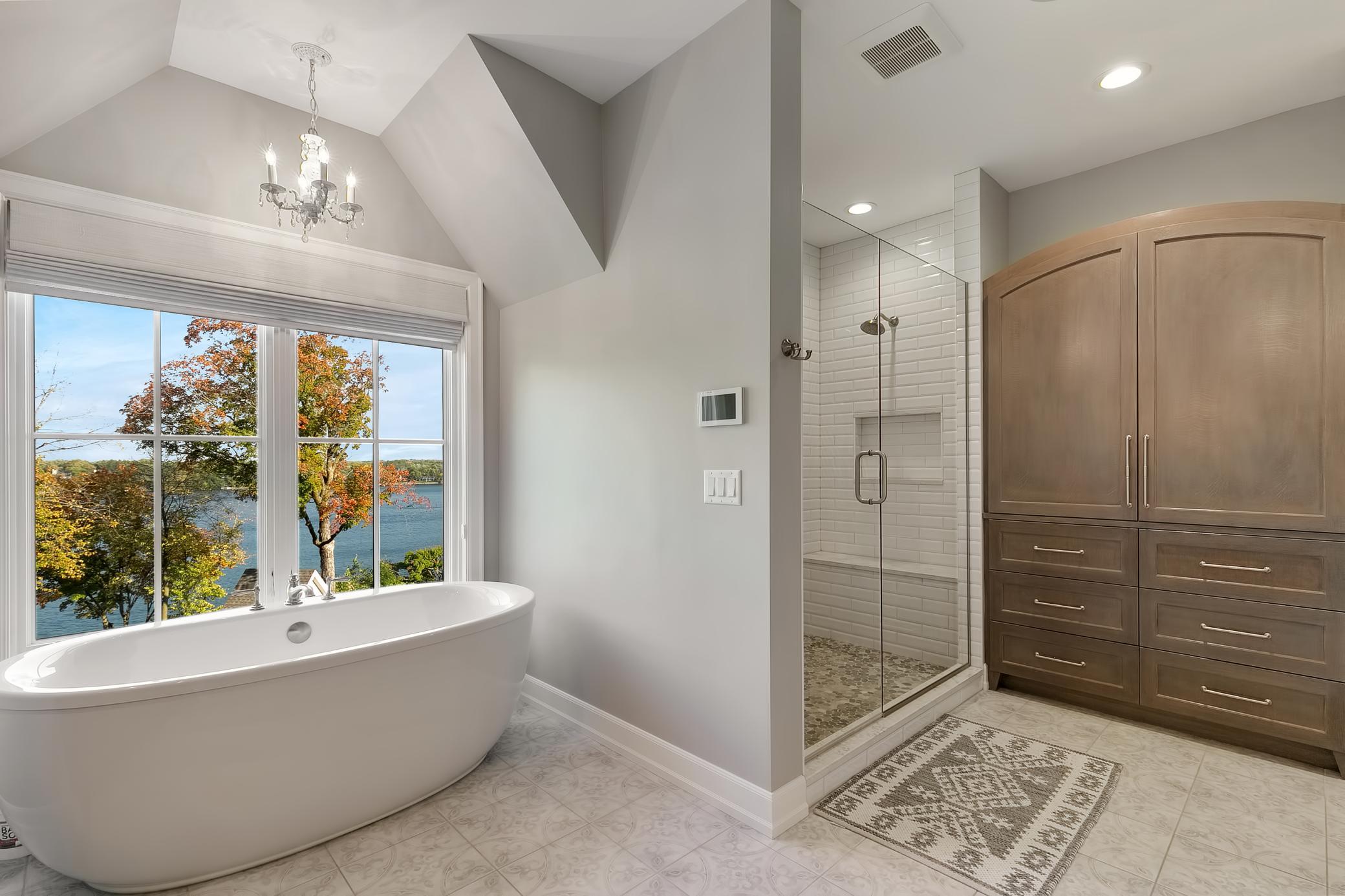 6445 Hawks Pointe Lane