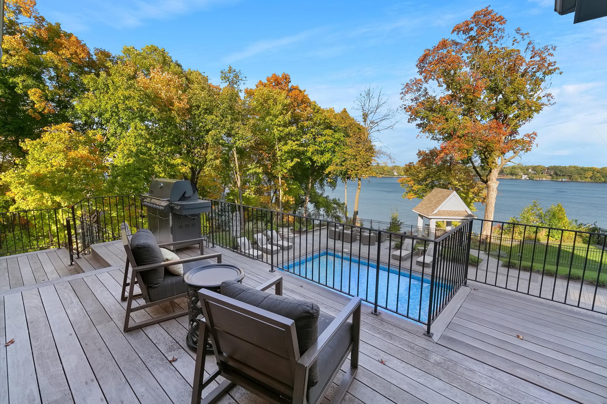 6445 Hawks Pointe Lane