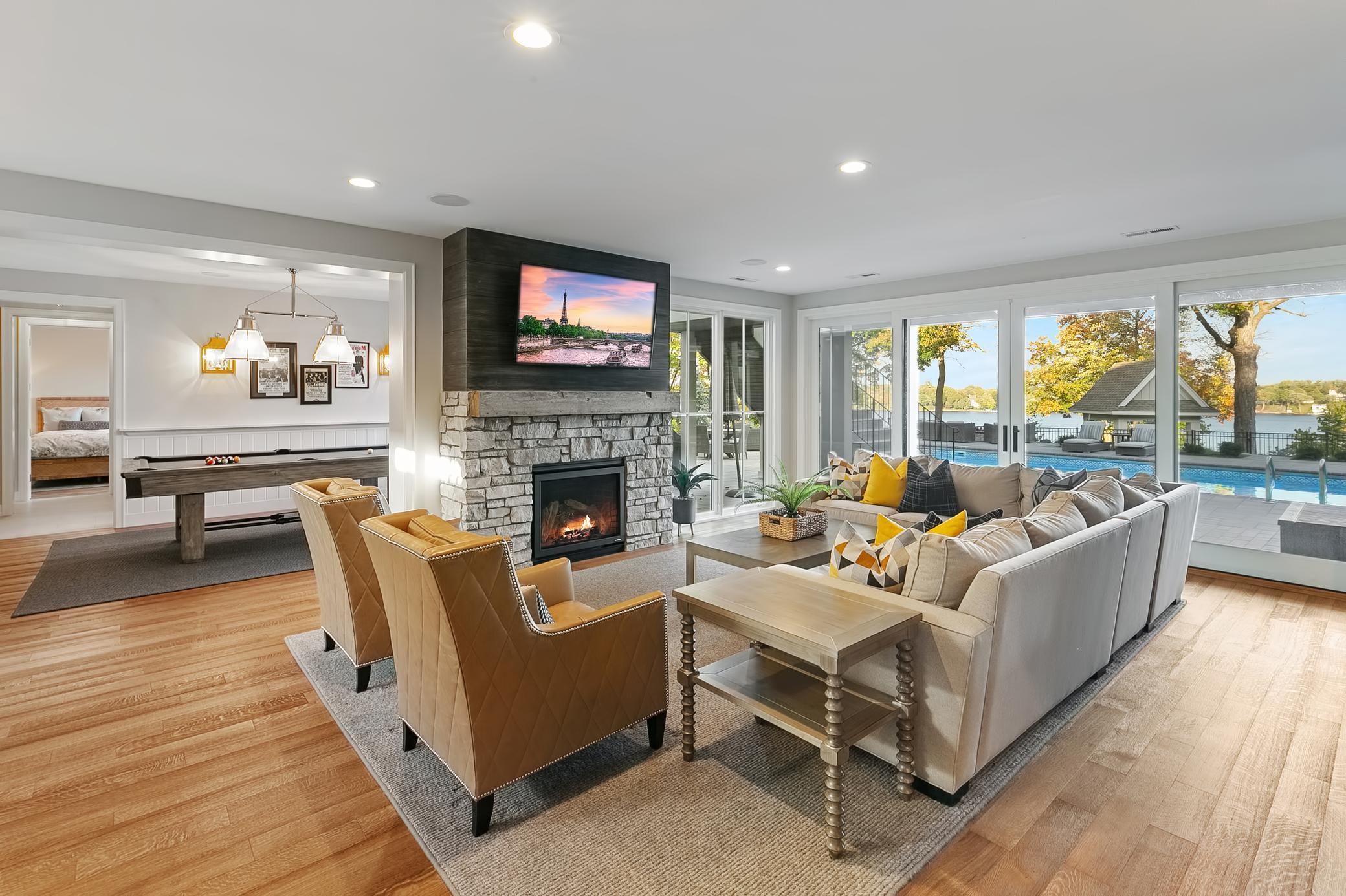 6445 Hawks Pointe Lane