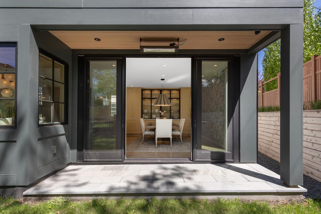 2847 E Lake Of The Isles Parkway