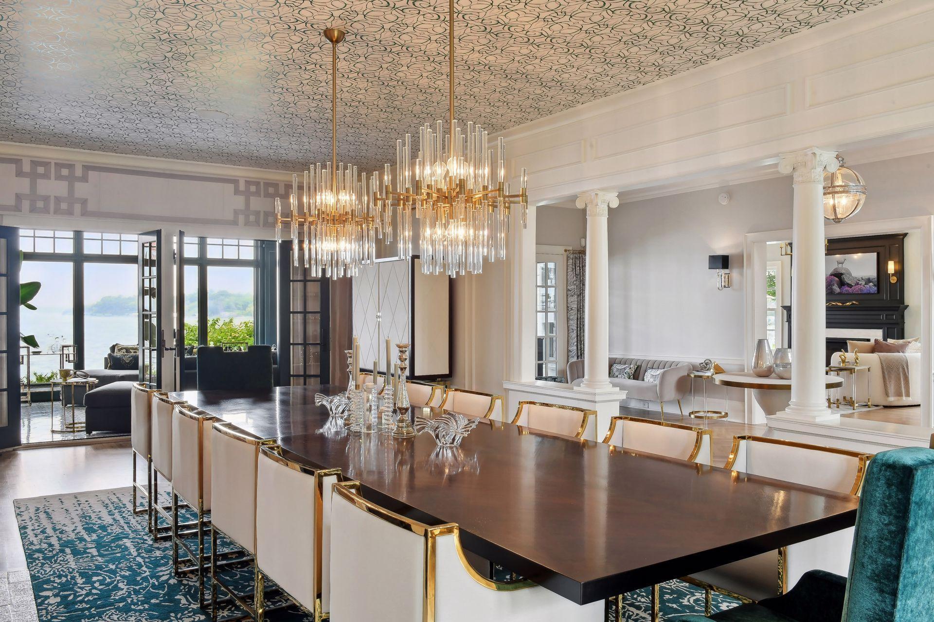 20100 Lakeview Avenue