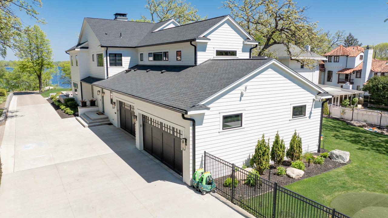 4889 E Lake Harriet Parkway