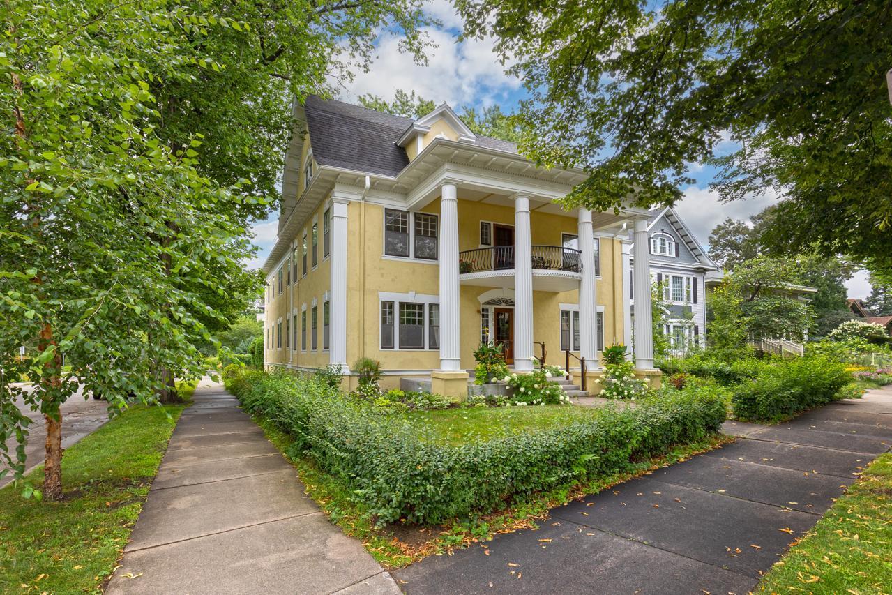 2101 Newton Avenue S Unit: R3