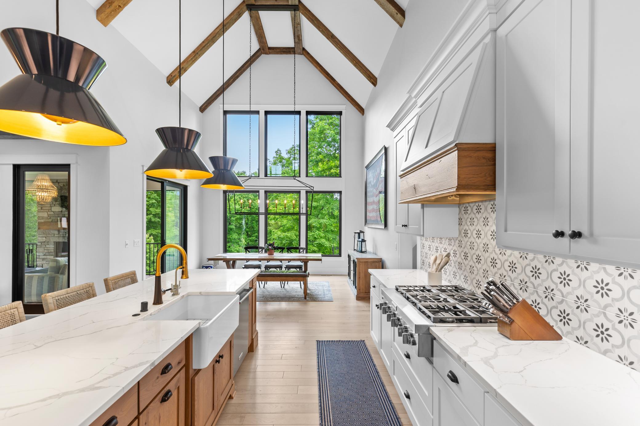 6480 Hawks Pointe Lane