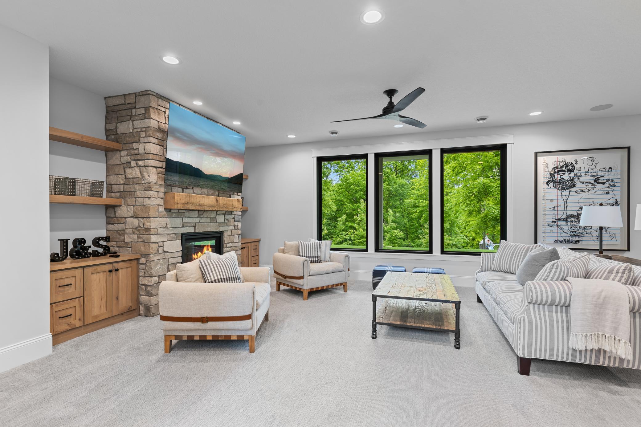 6480 Hawks Pointe Lane