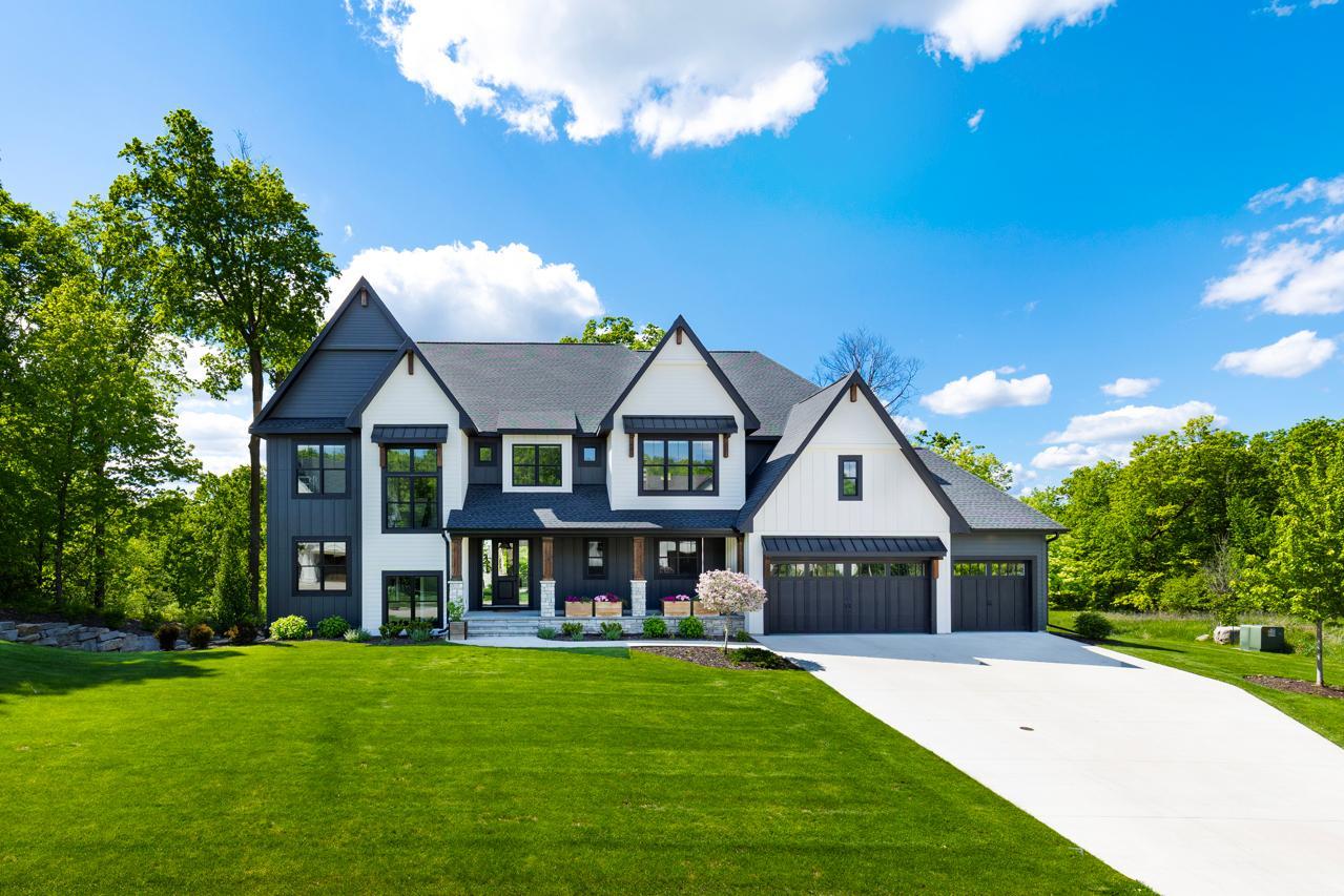 6480 Hawks Pointe Lane