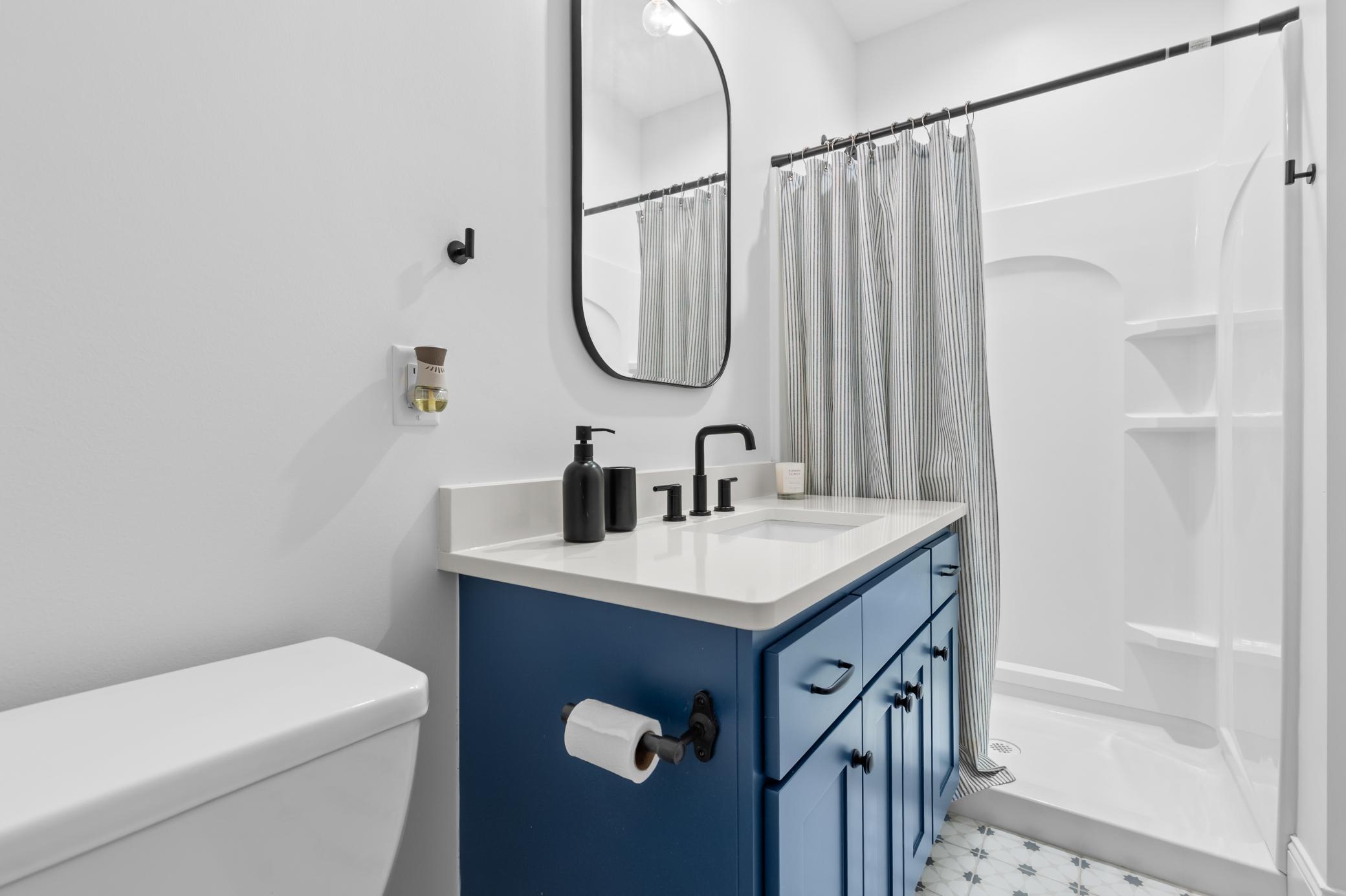 6480 Hawks Pointe Lane