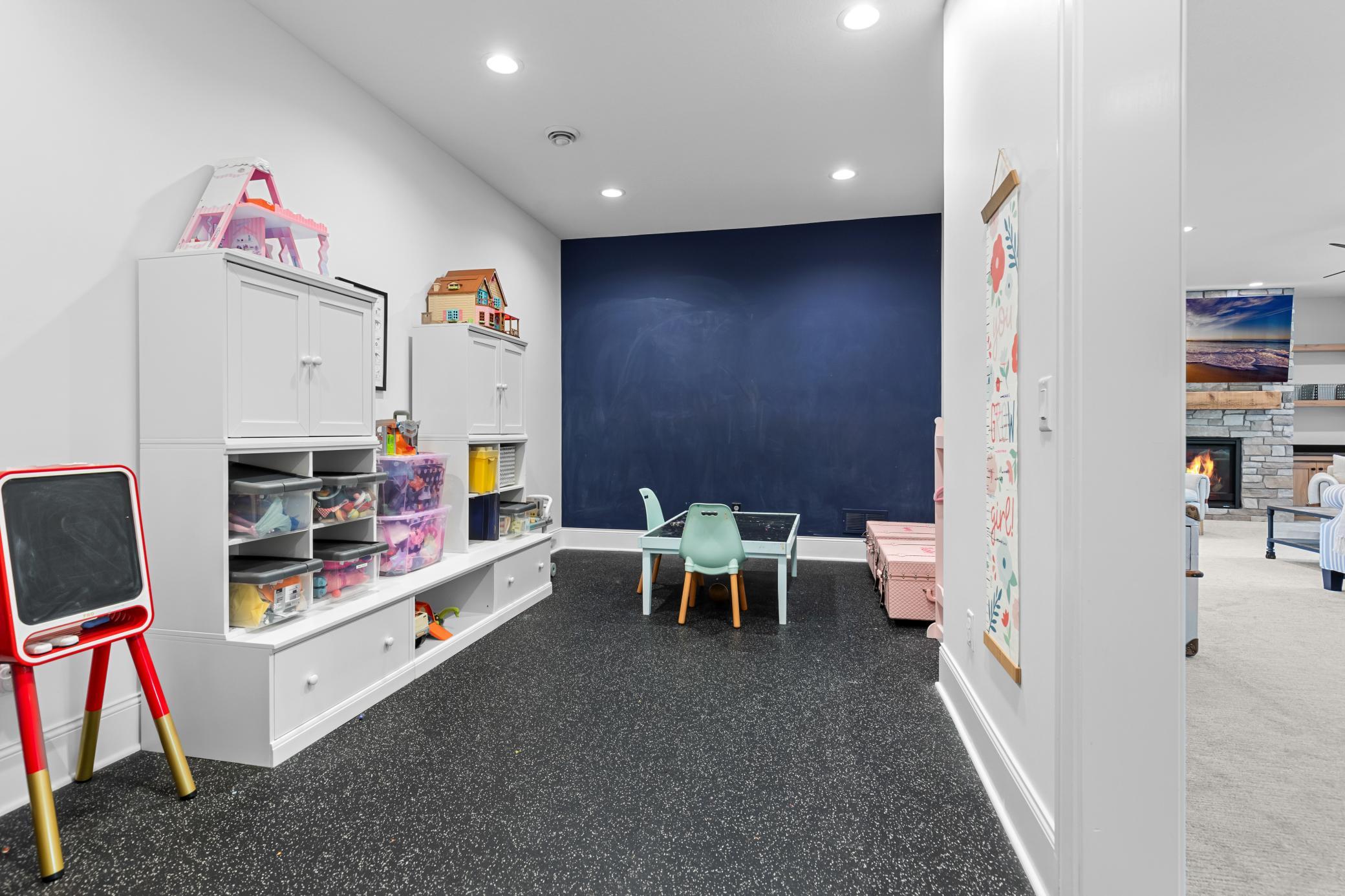 6480 Hawks Pointe Lane