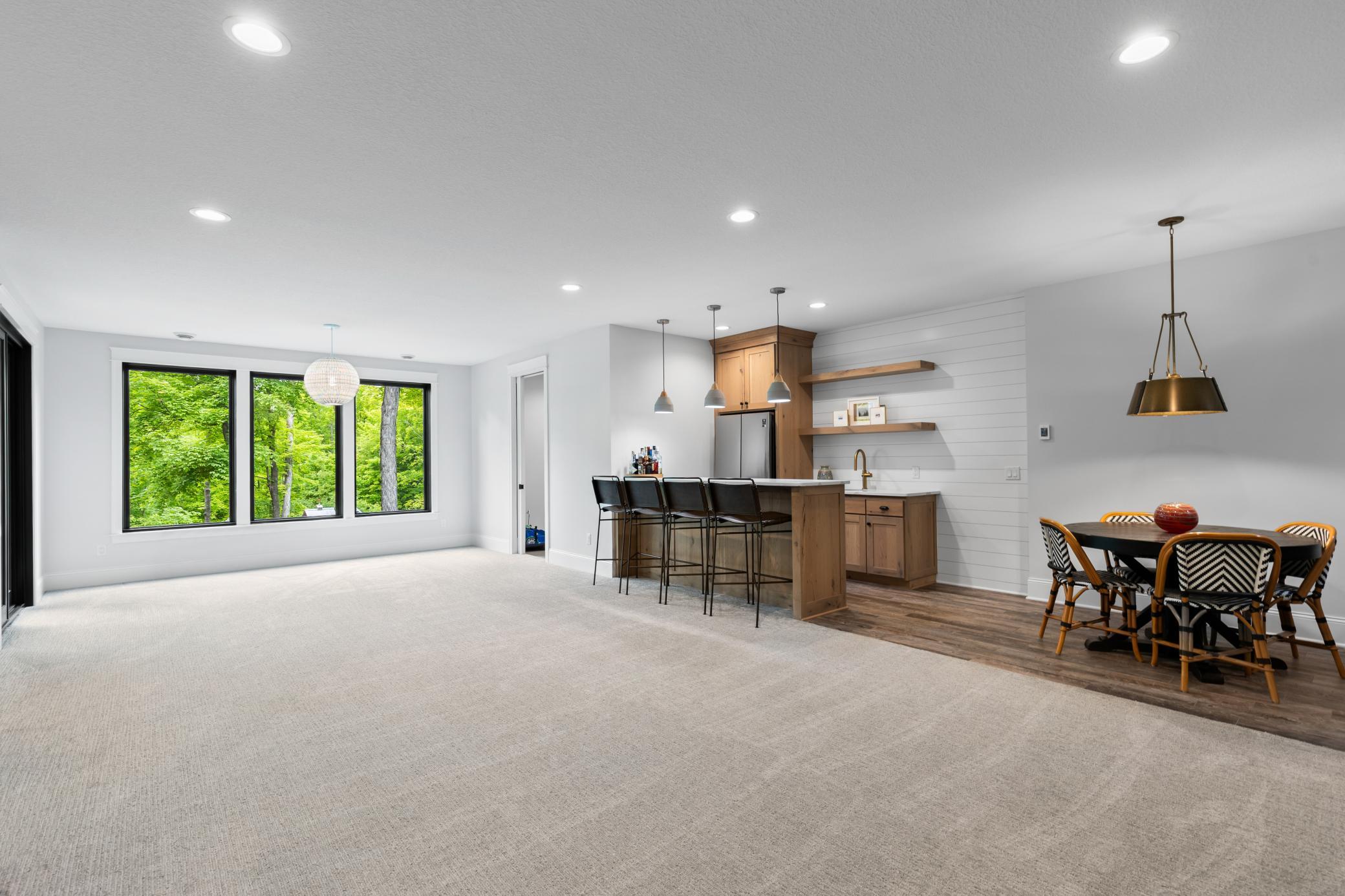 6480 Hawks Pointe Lane