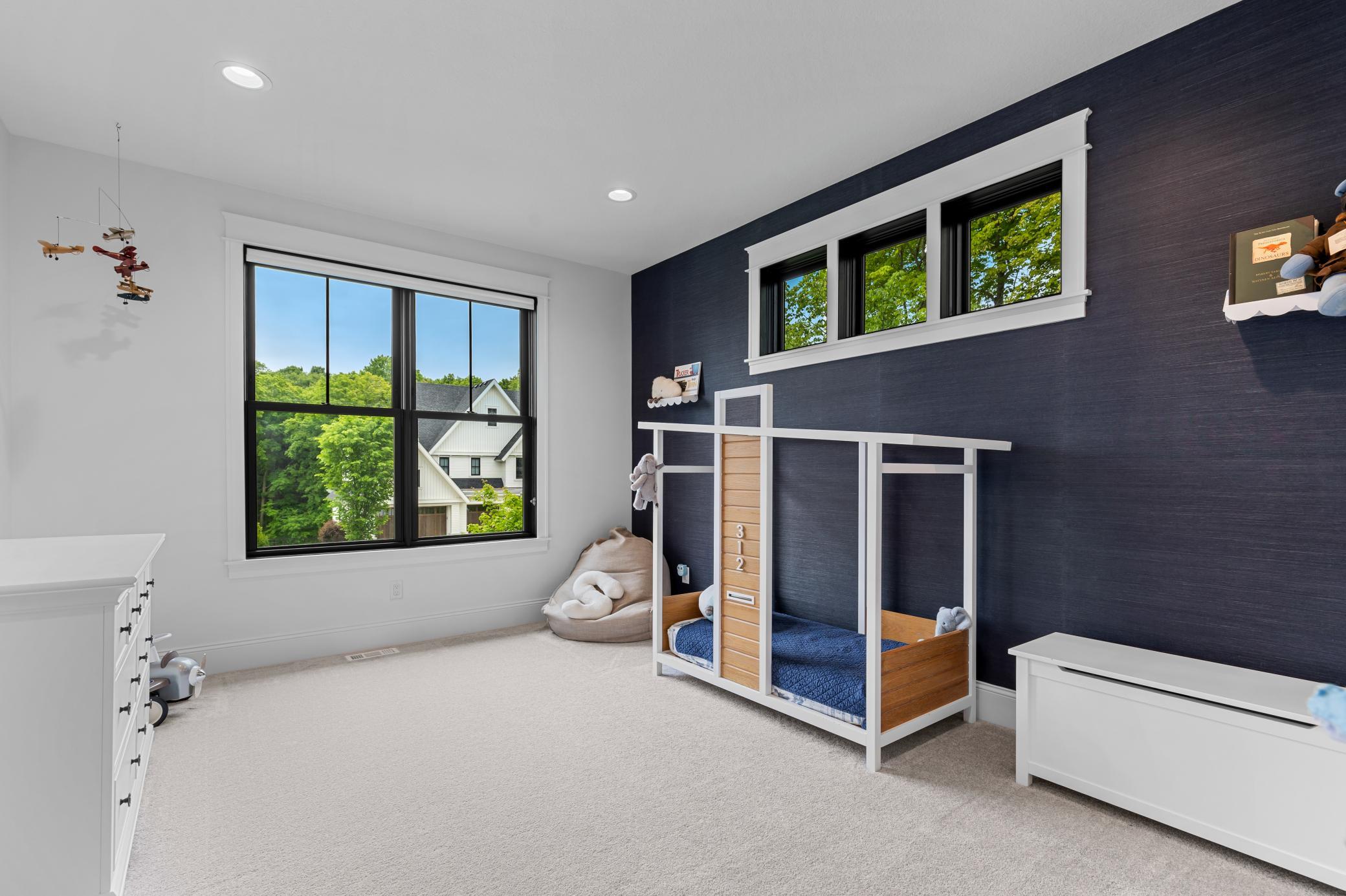 6480 Hawks Pointe Lane