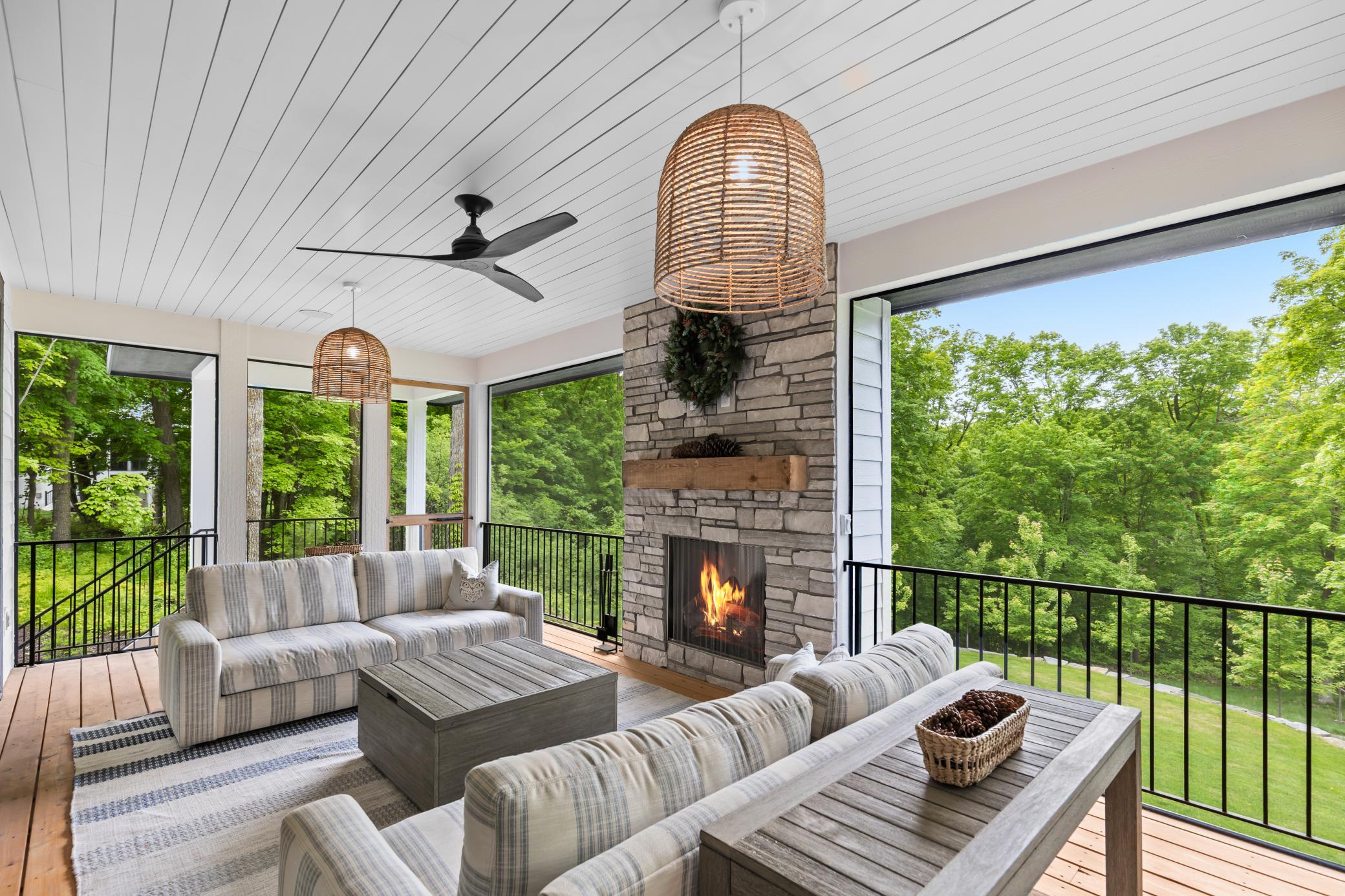 6480 Hawks Pointe Lane