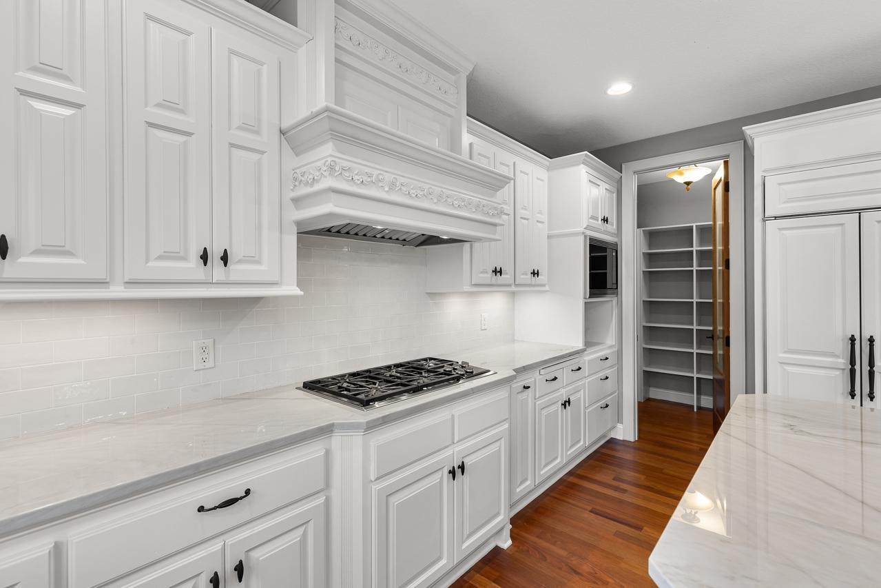 10701 Sonoma Ridge