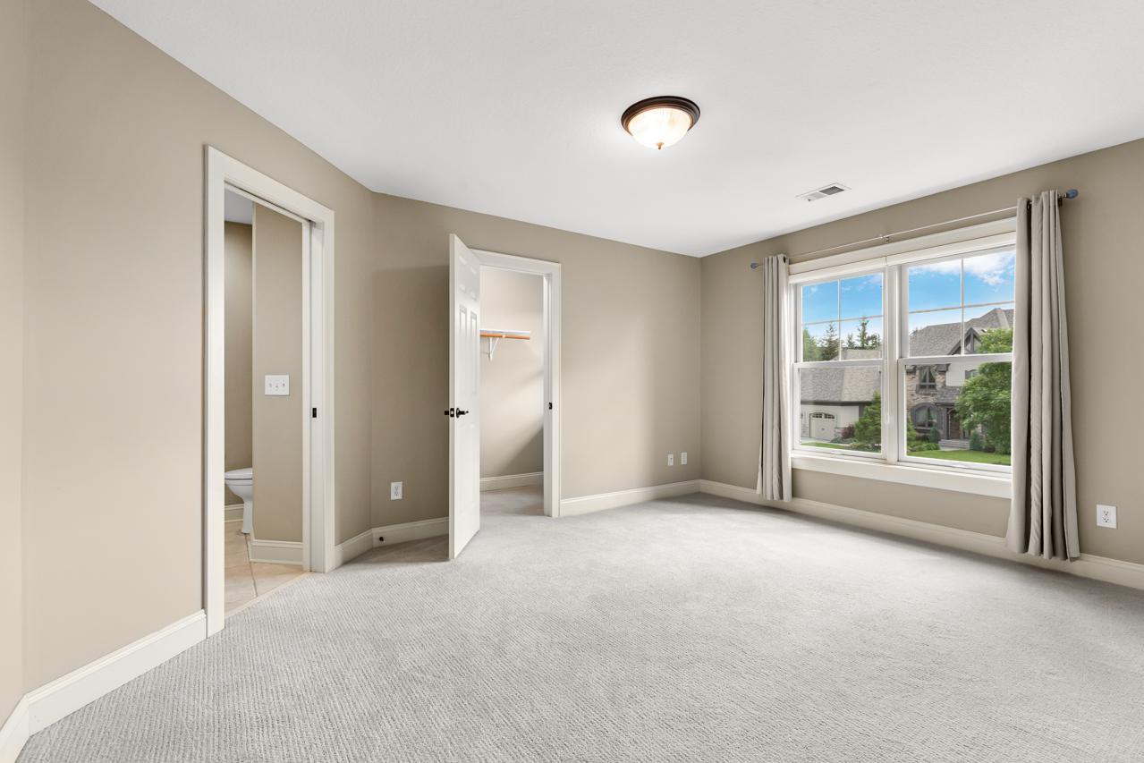 10701 Sonoma Ridge