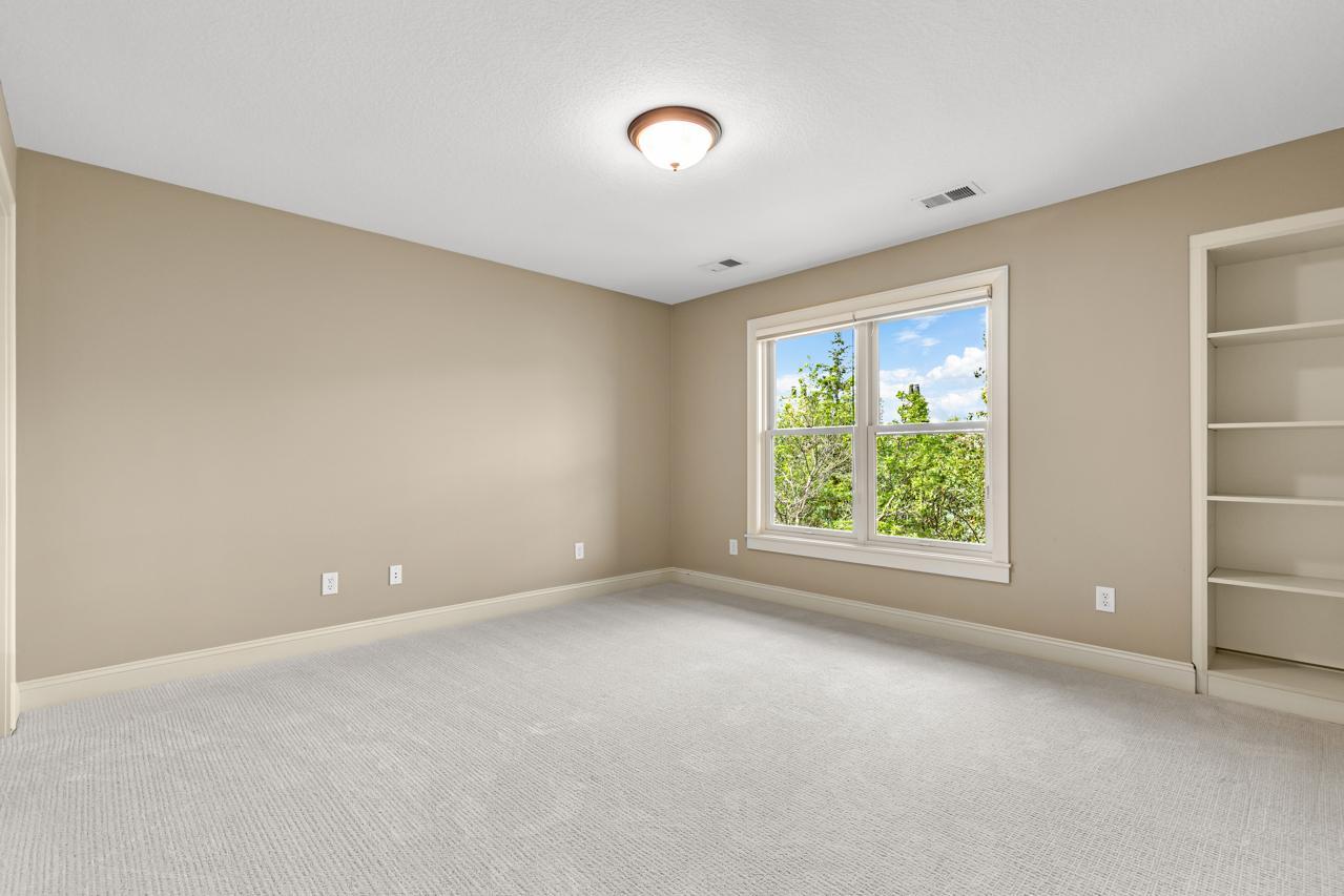 10701 Sonoma Ridge
