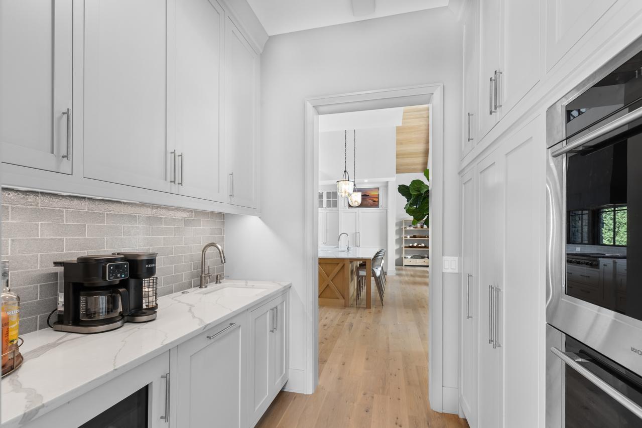 3247 Casco Circle