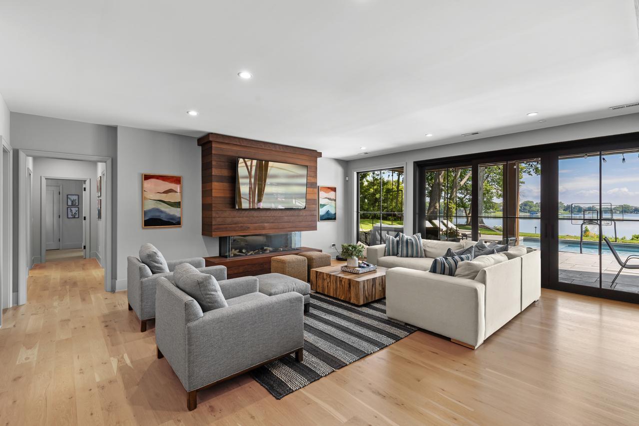 3247 Casco Circle