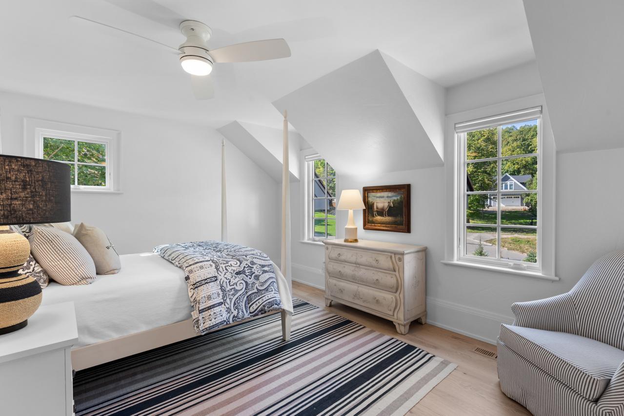 1074 Wildhurst Trail