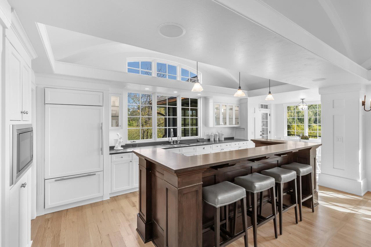 1074 Wildhurst Trail