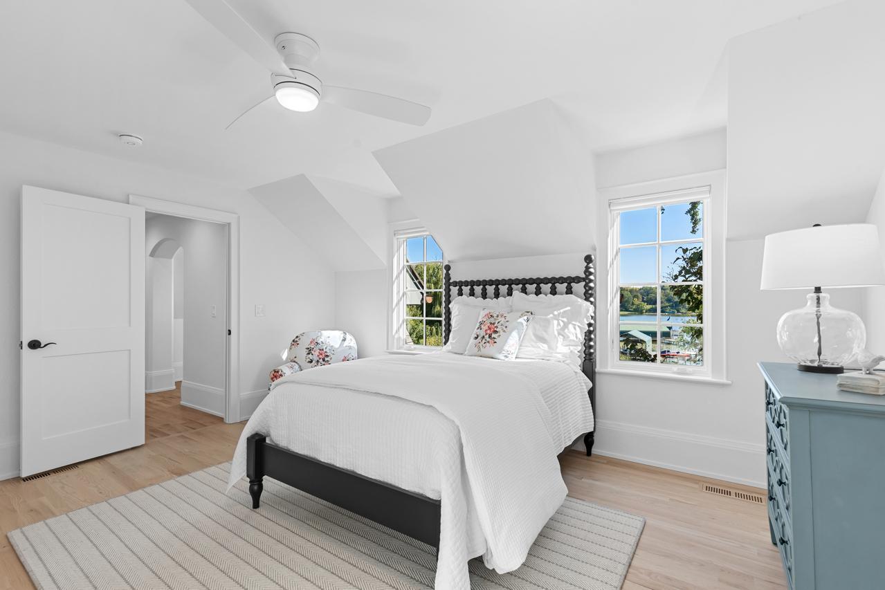 1074 Wildhurst Trail