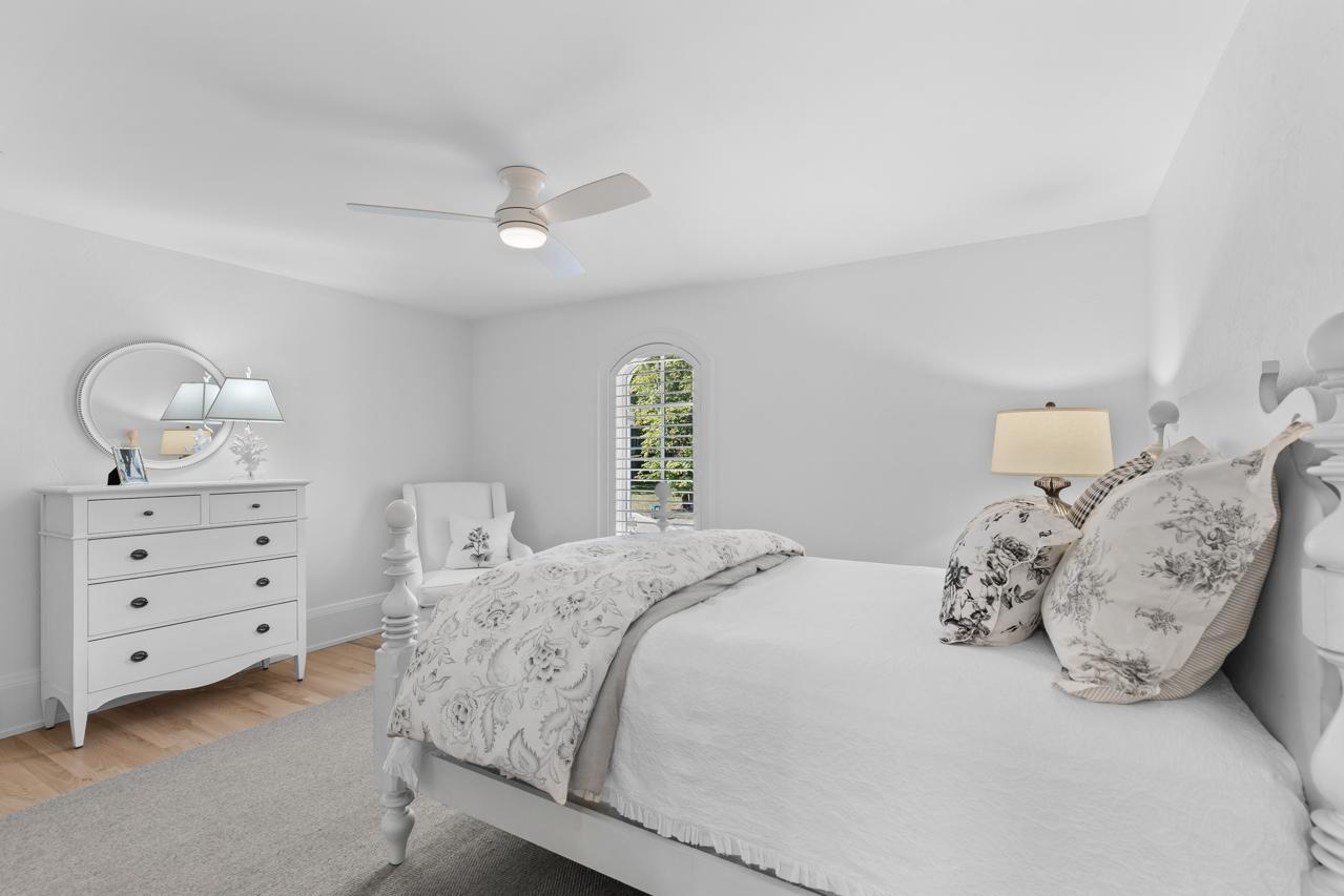 1074 Wildhurst Trail