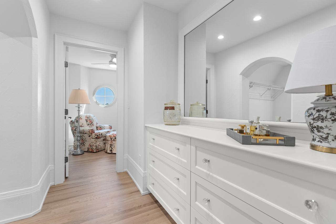 1074 Wildhurst Trail