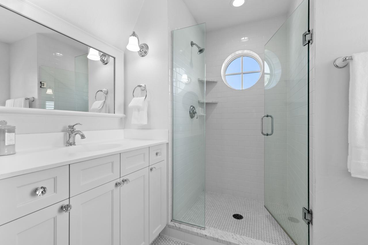 1074 Wildhurst Trail