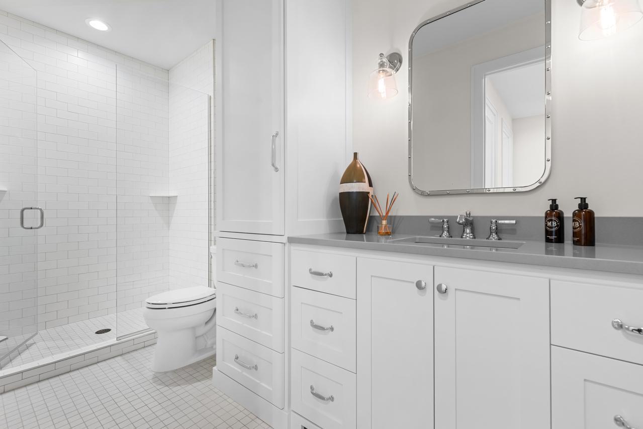 6505 Hawks Pointe Lane