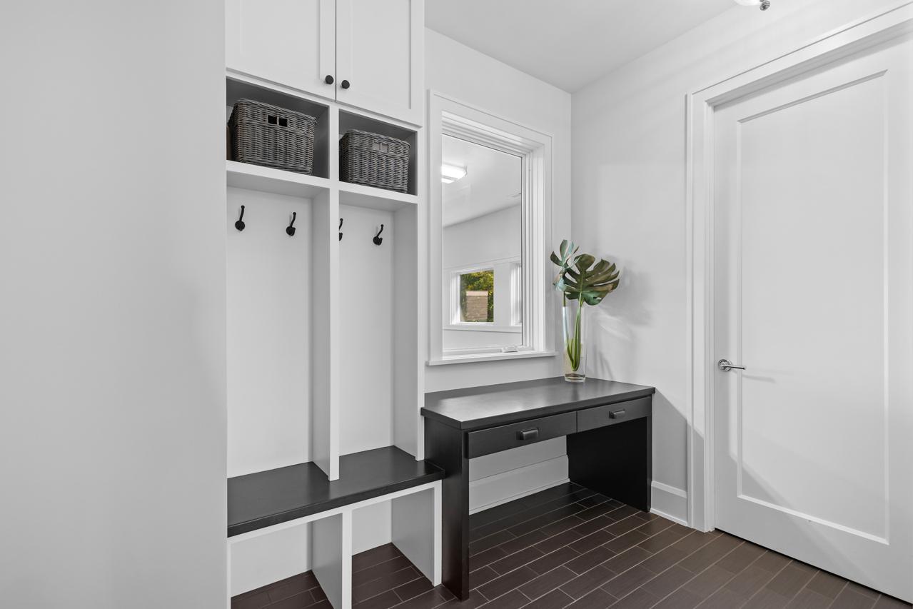 6505 Hawks Pointe Lane