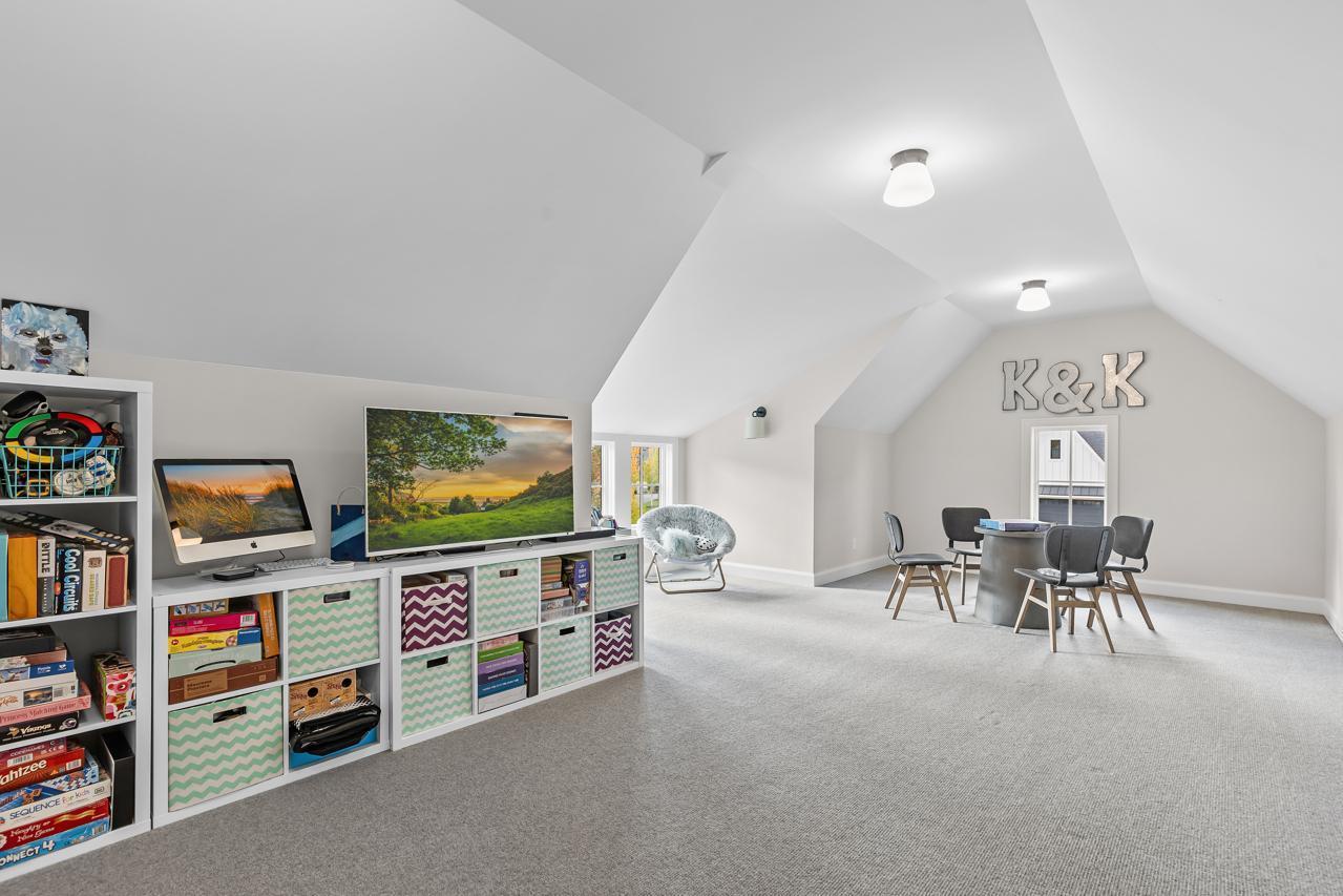 6505 Hawks Pointe Lane