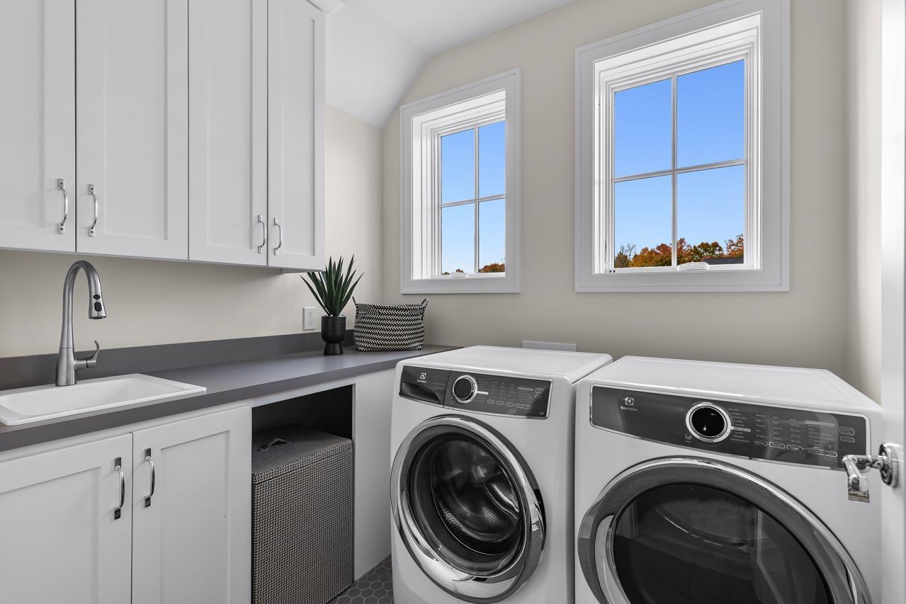 6505 Hawks Pointe Lane