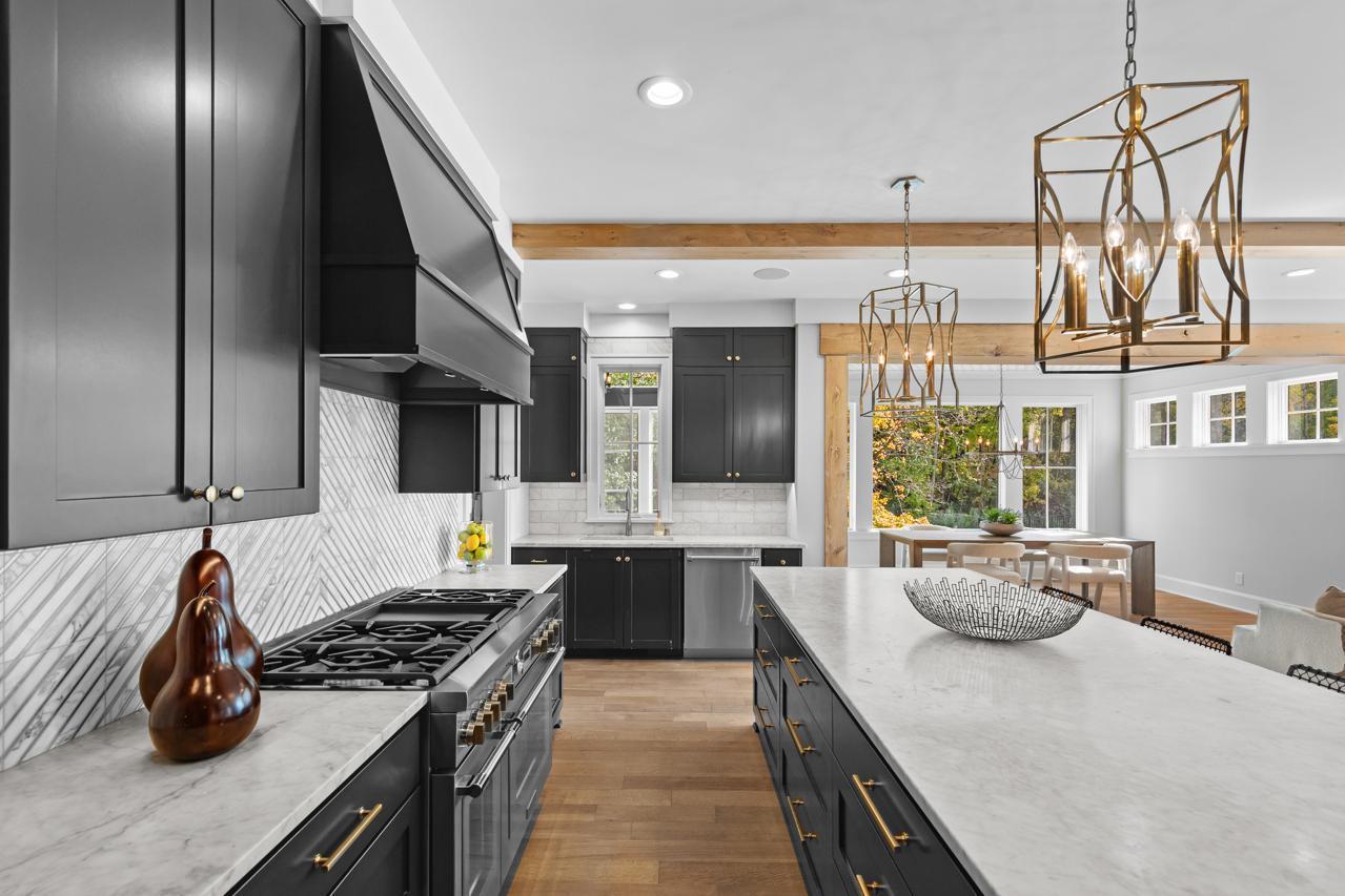 6505 Hawks Pointe Lane