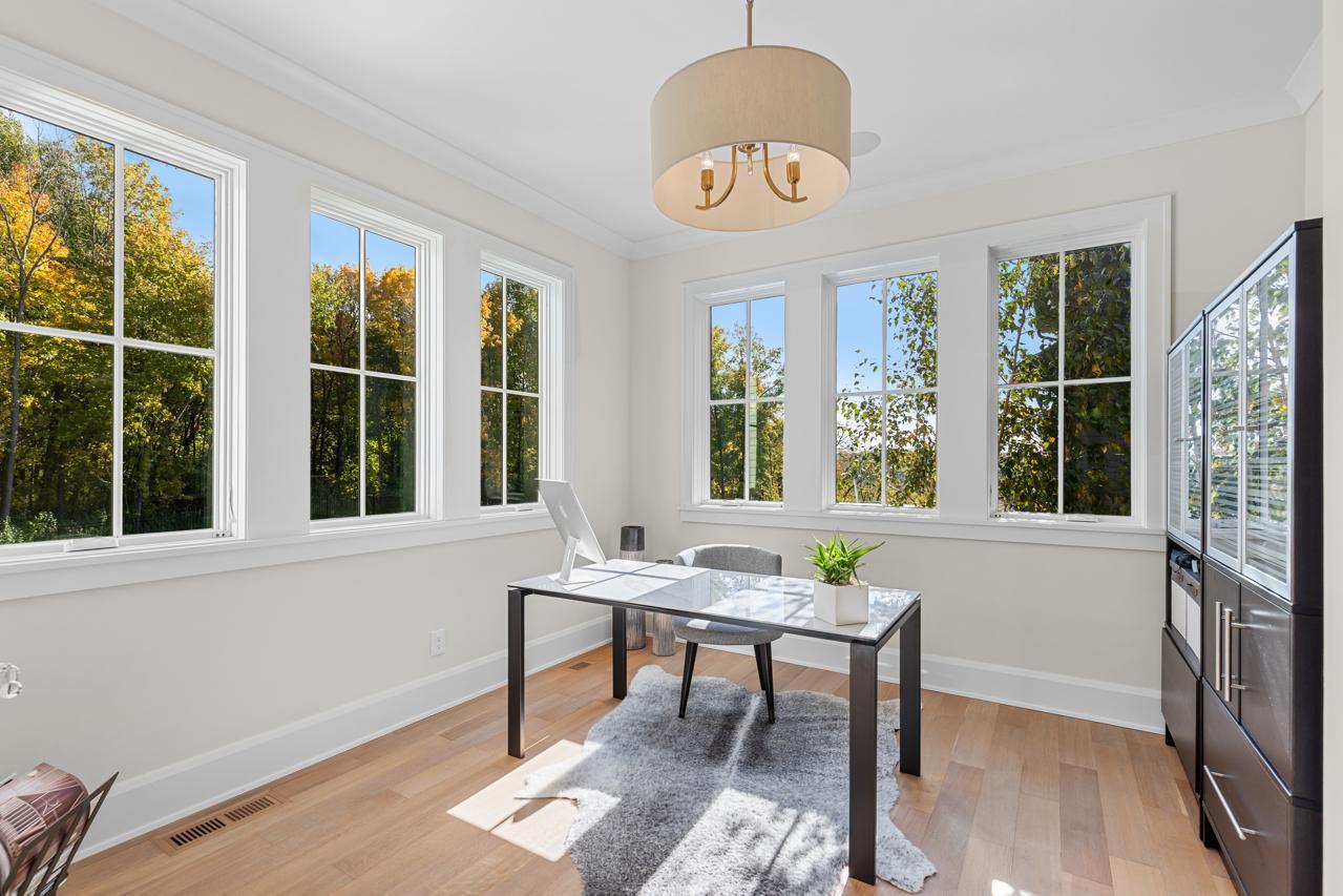 6505 Hawks Pointe Lane