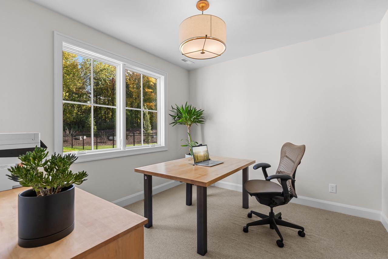 6505 Hawks Pointe Lane