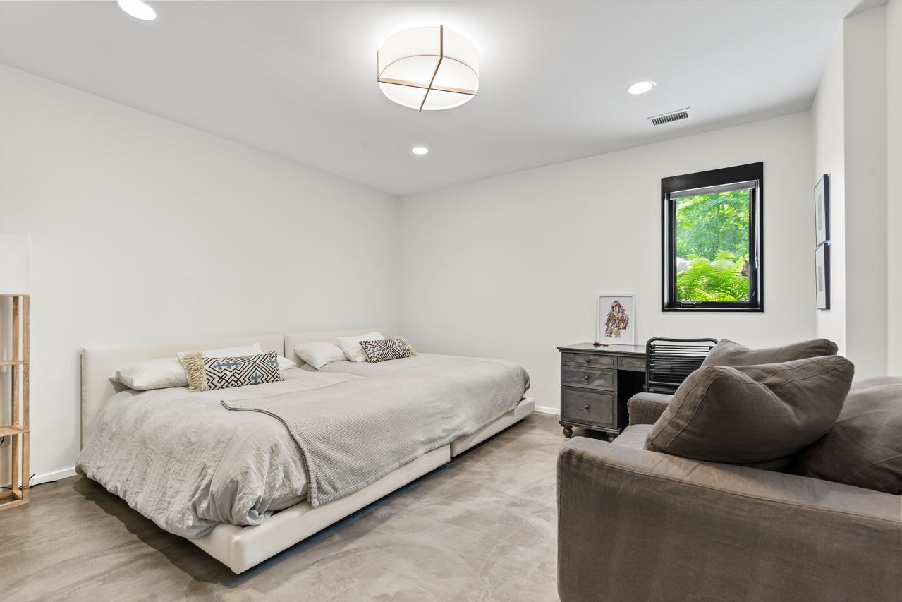 2657 Woodbridge Road