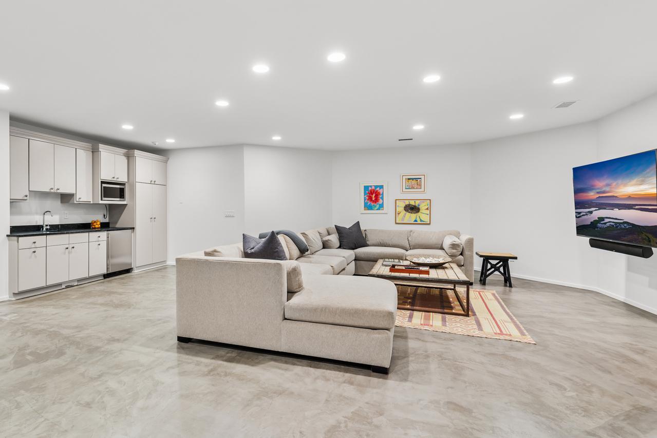 2657 Woodbridge Road