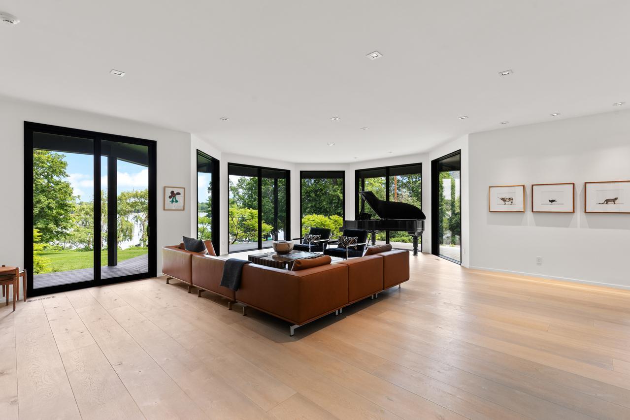 2657 Woodbridge Road