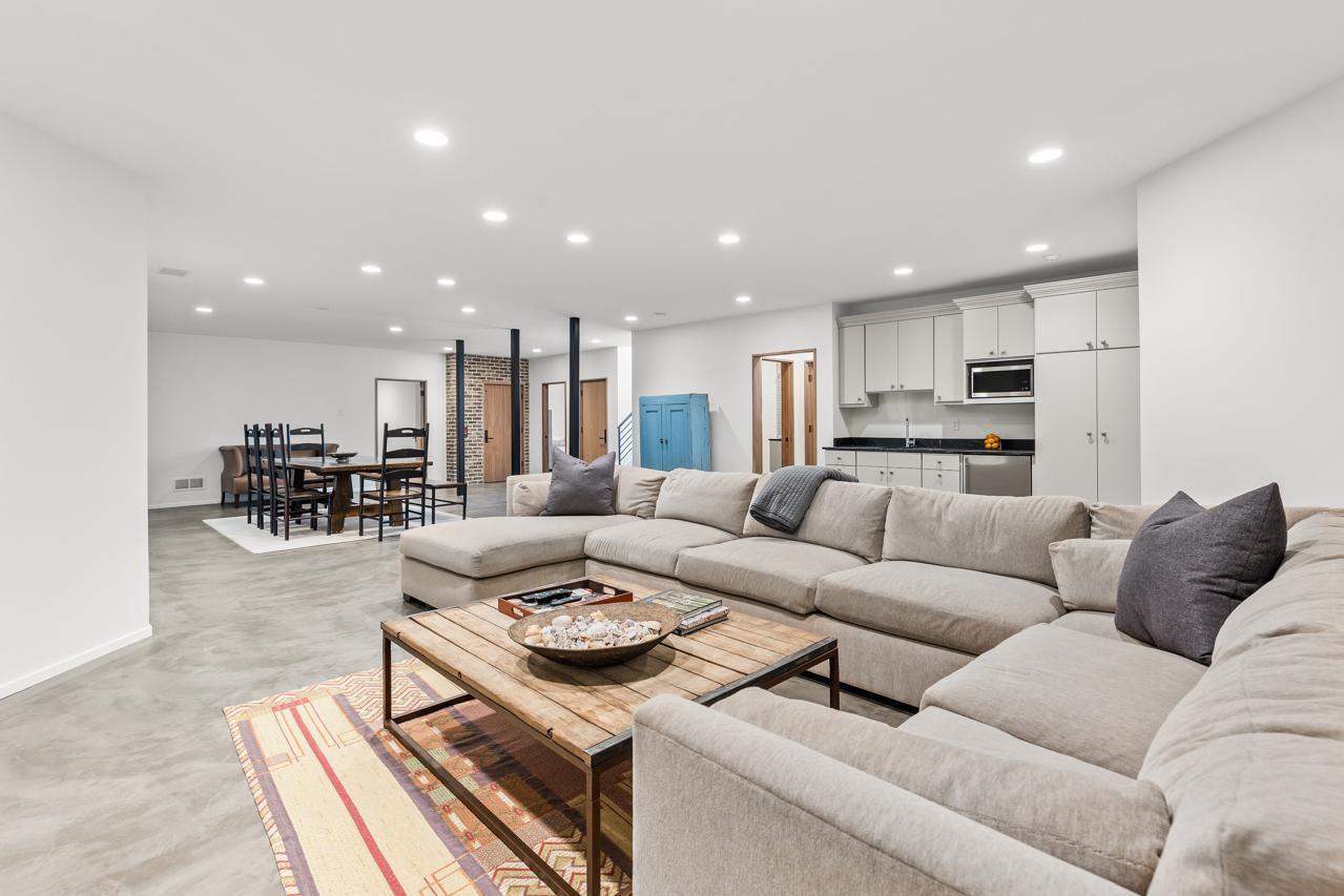 2657 Woodbridge Road