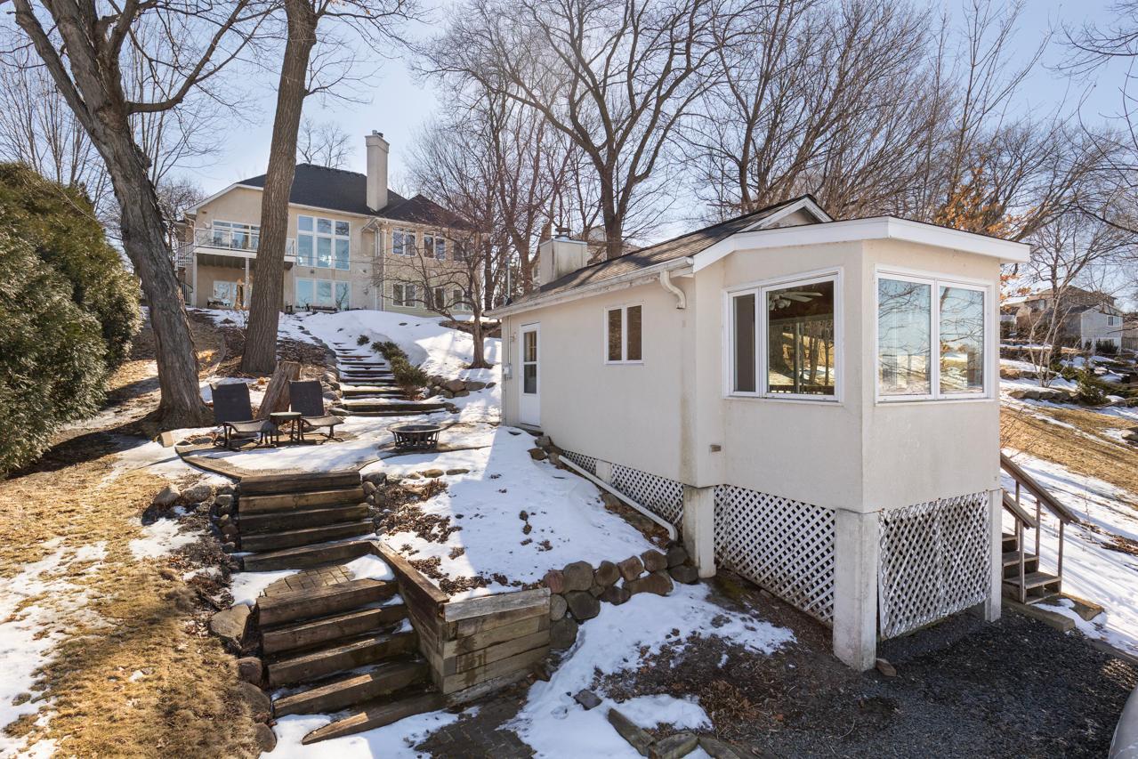 21150 Excelsior Boulevard