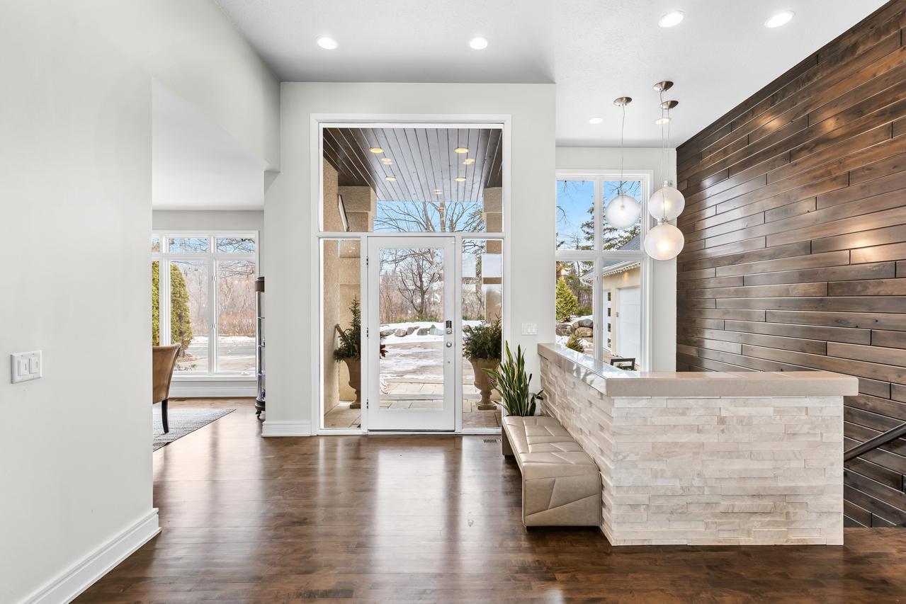 21150 Excelsior Boulevard