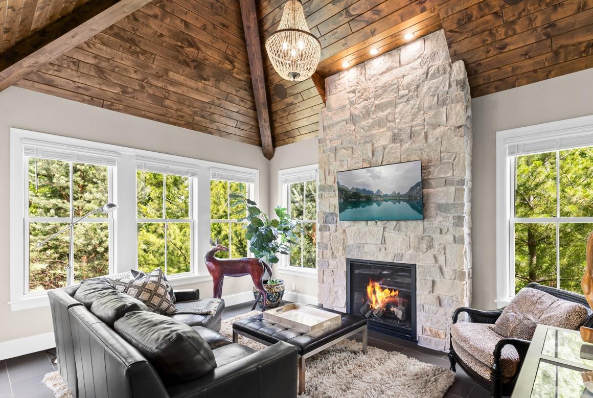 1595 Locust Hills Circle