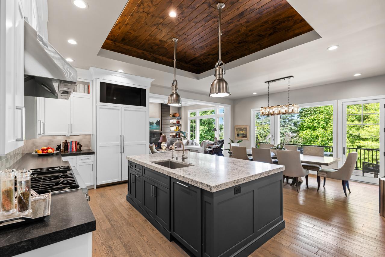 1595 Locust Hills Circle