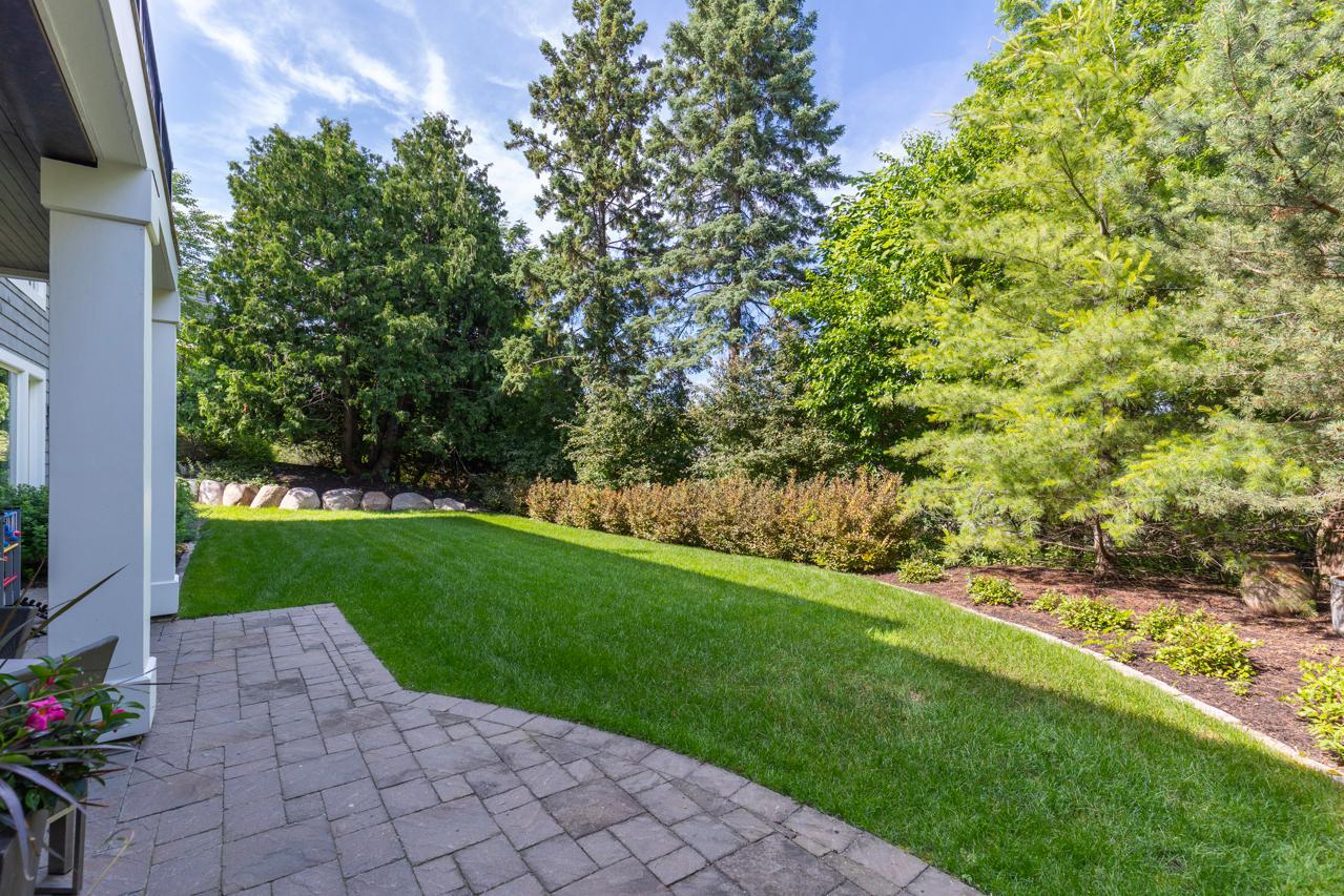 1595 Locust Hills Circle