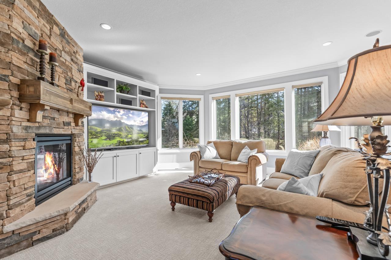 2150 Pinehurst Drive