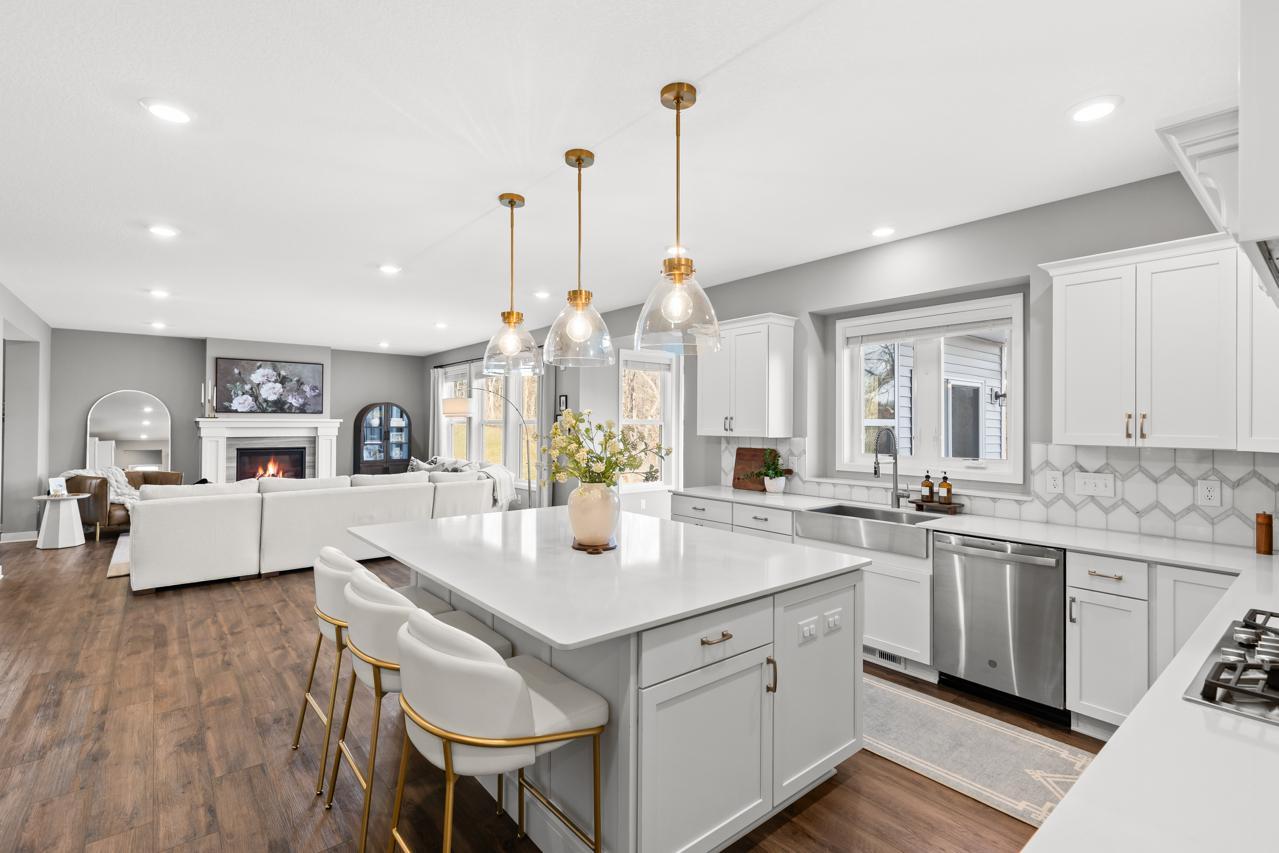 6373 Apple Court