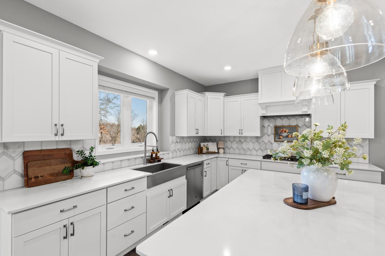 6373 Apple Court