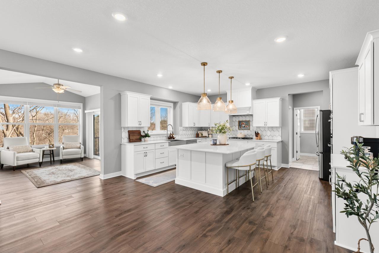 6373 Apple Court