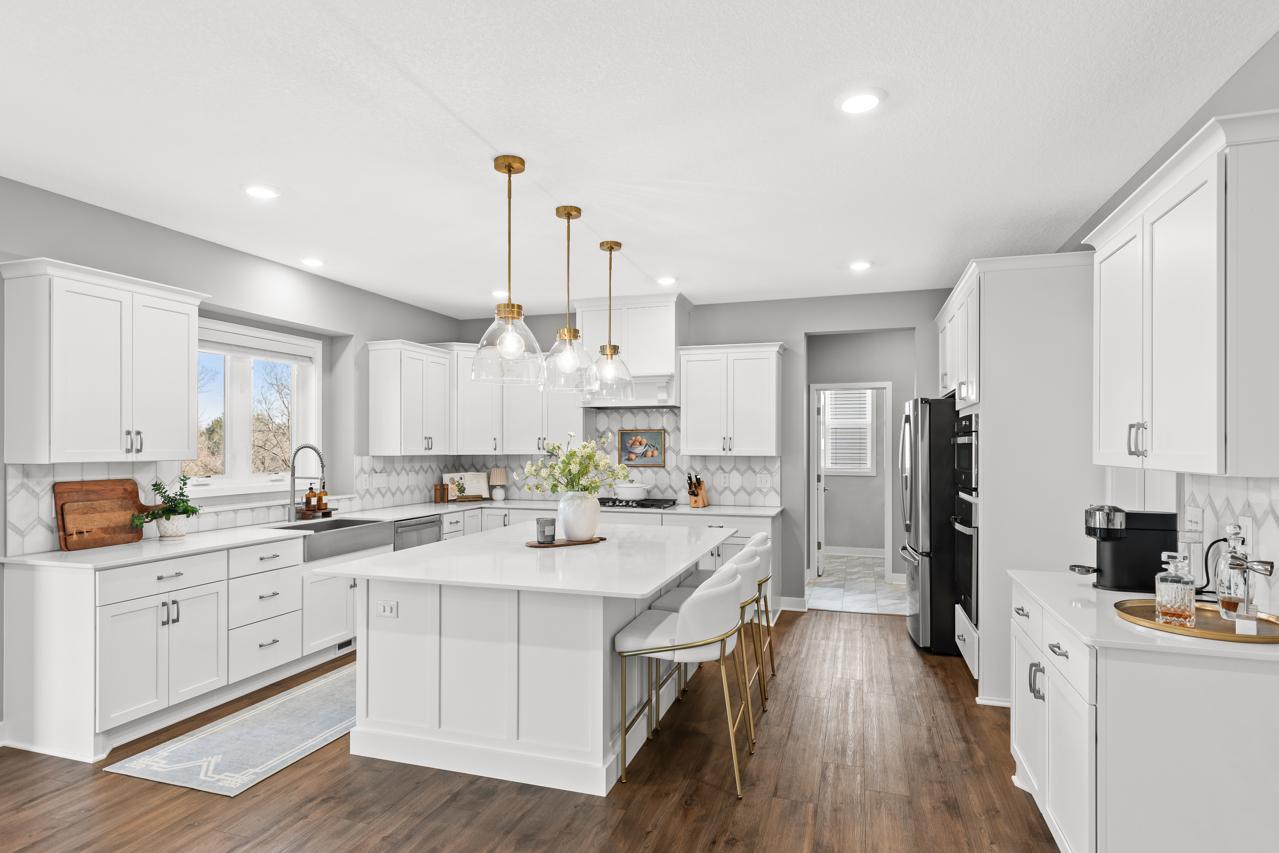 6373 Apple Court