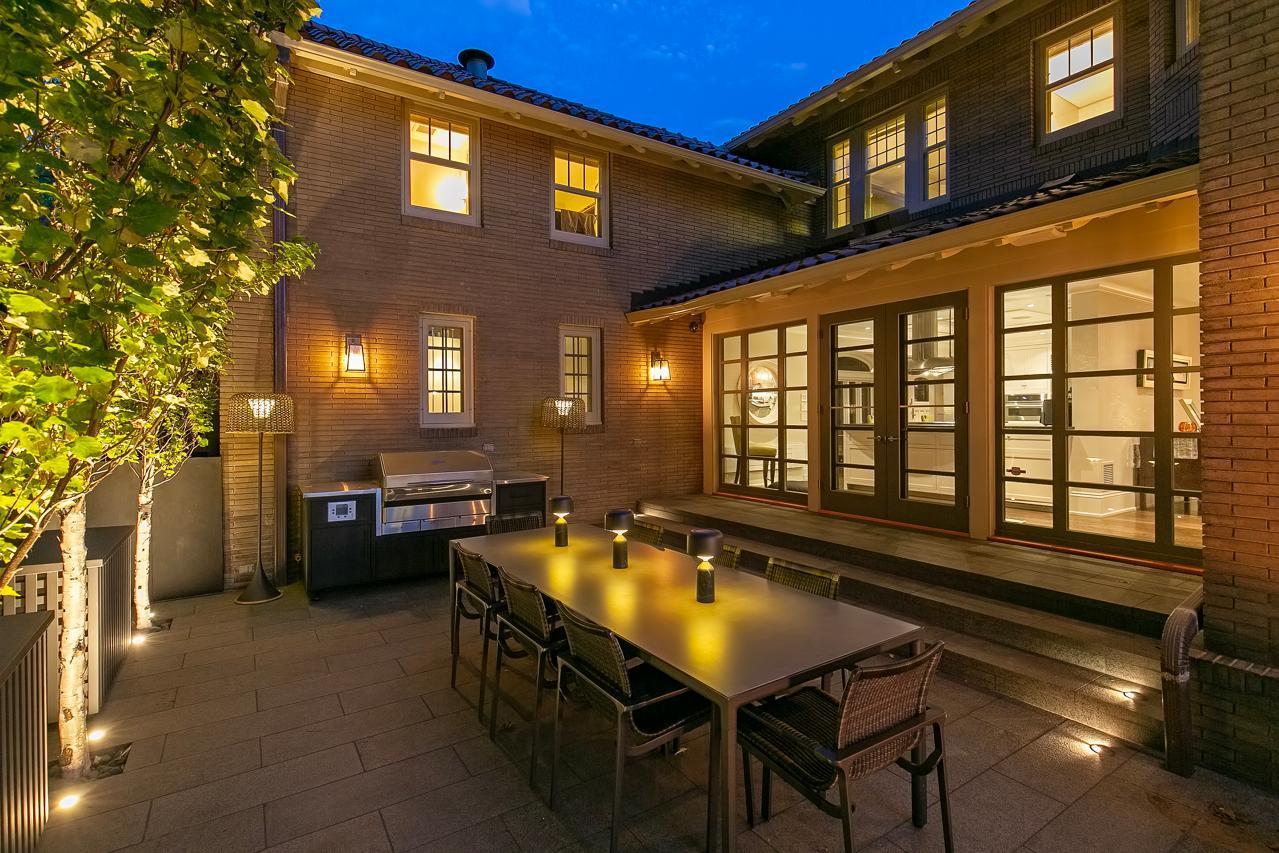 2119 E Lake Of The Isles Parkway