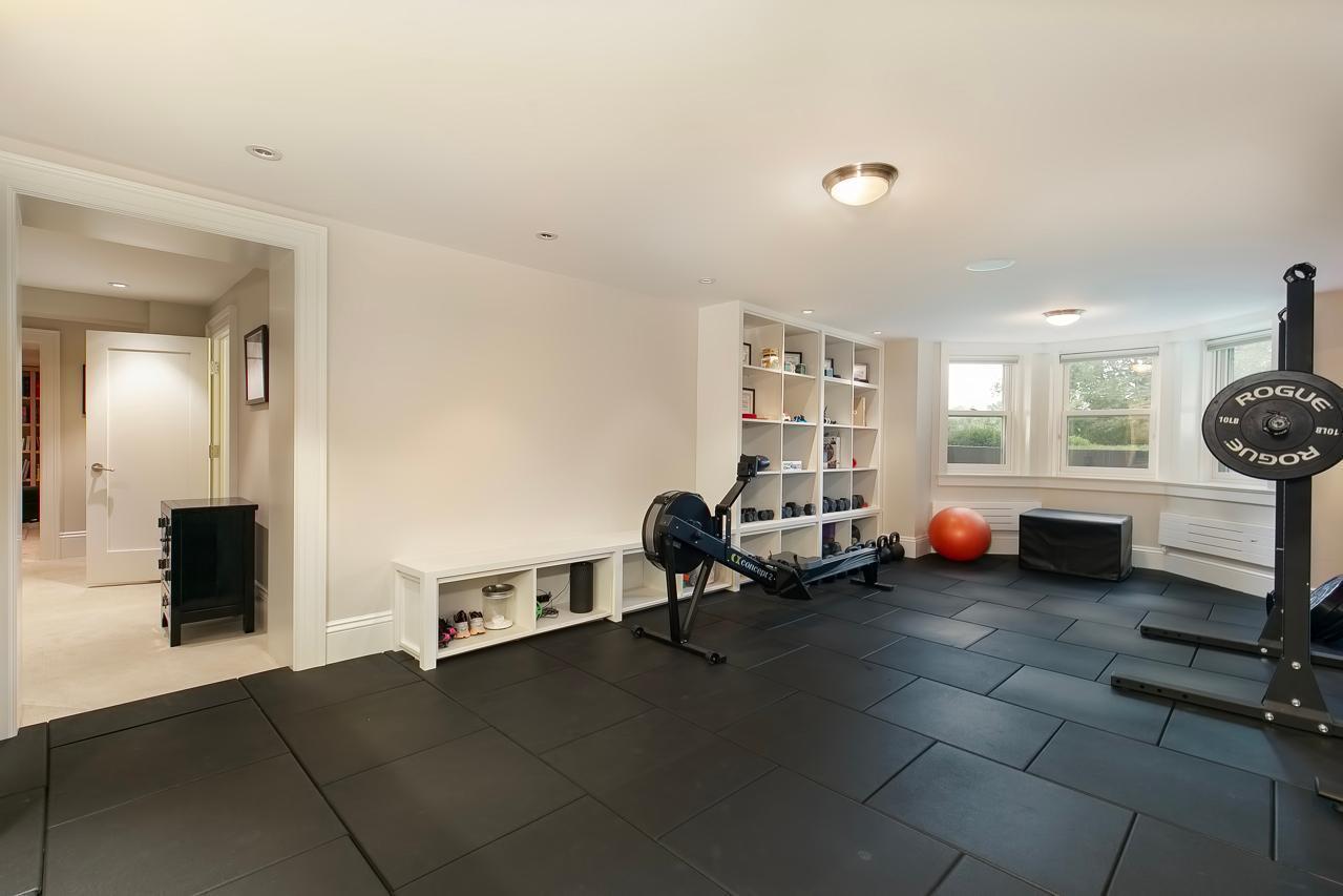 2119 E Lake Of The Isles Parkway