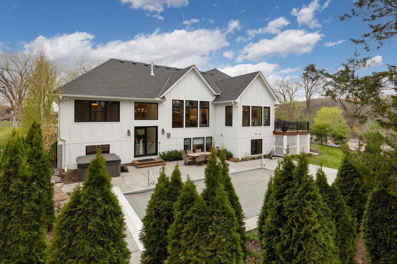 270 Peavey Road